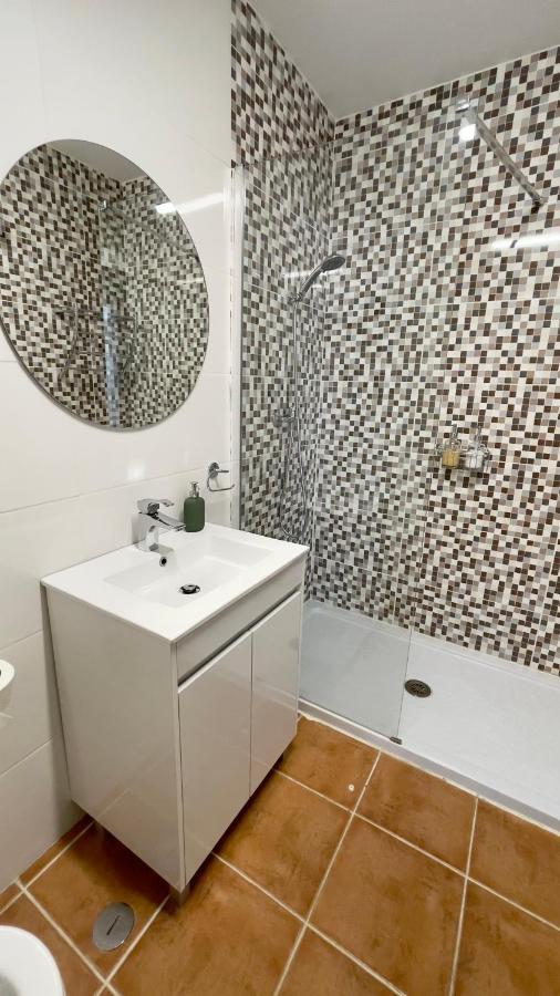 Apartamento T2 Com Terraco Grande Apartment Quarteira Ngoại thất bức ảnh